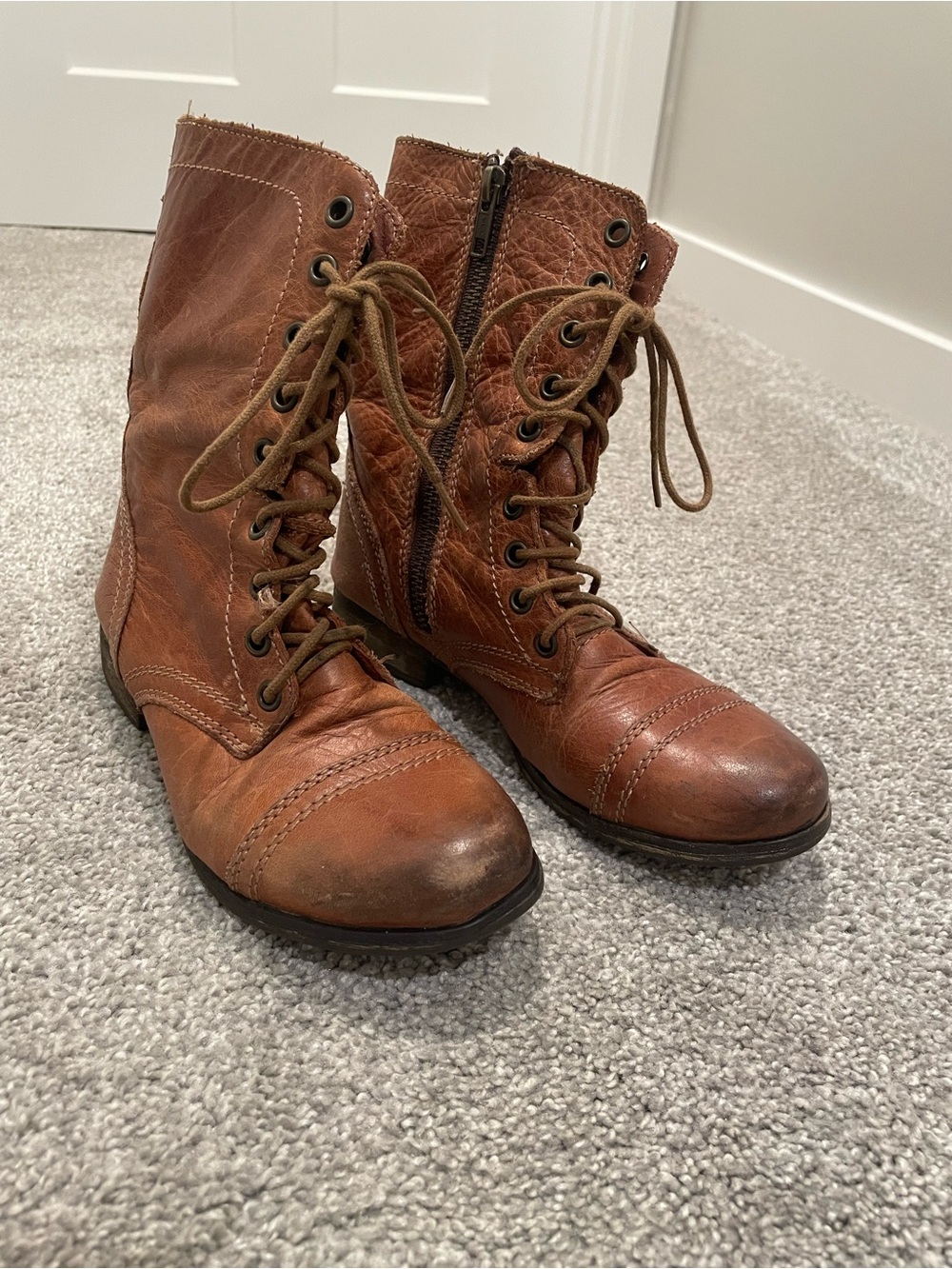 Steve Madden Tan/Brown Lace-Up Leather Combat Boots